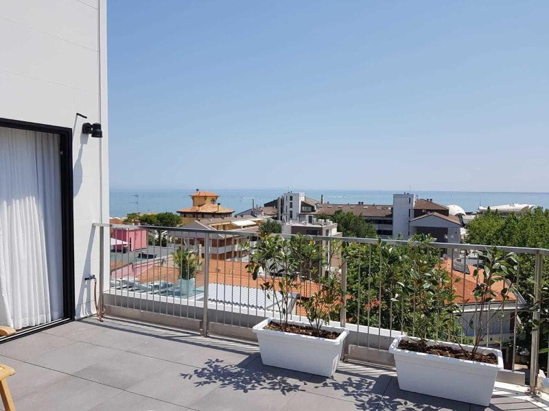 Monaco Suites Hotel Lignano Sabbiadoro Extérieur photo