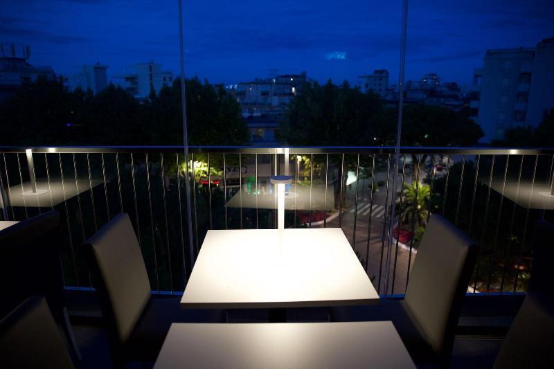 Monaco Suites Hotel Lignano Sabbiadoro Extérieur photo