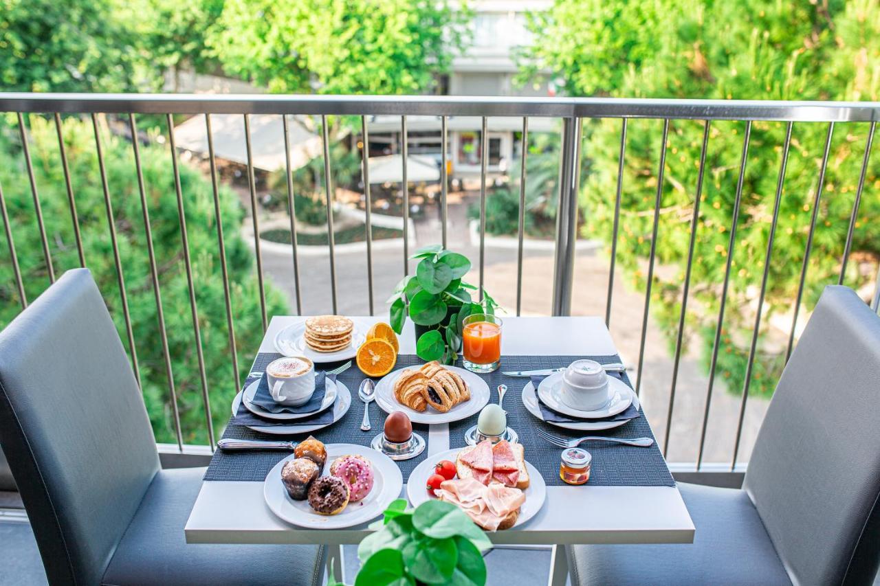Monaco Suites Hotel Lignano Sabbiadoro Extérieur photo