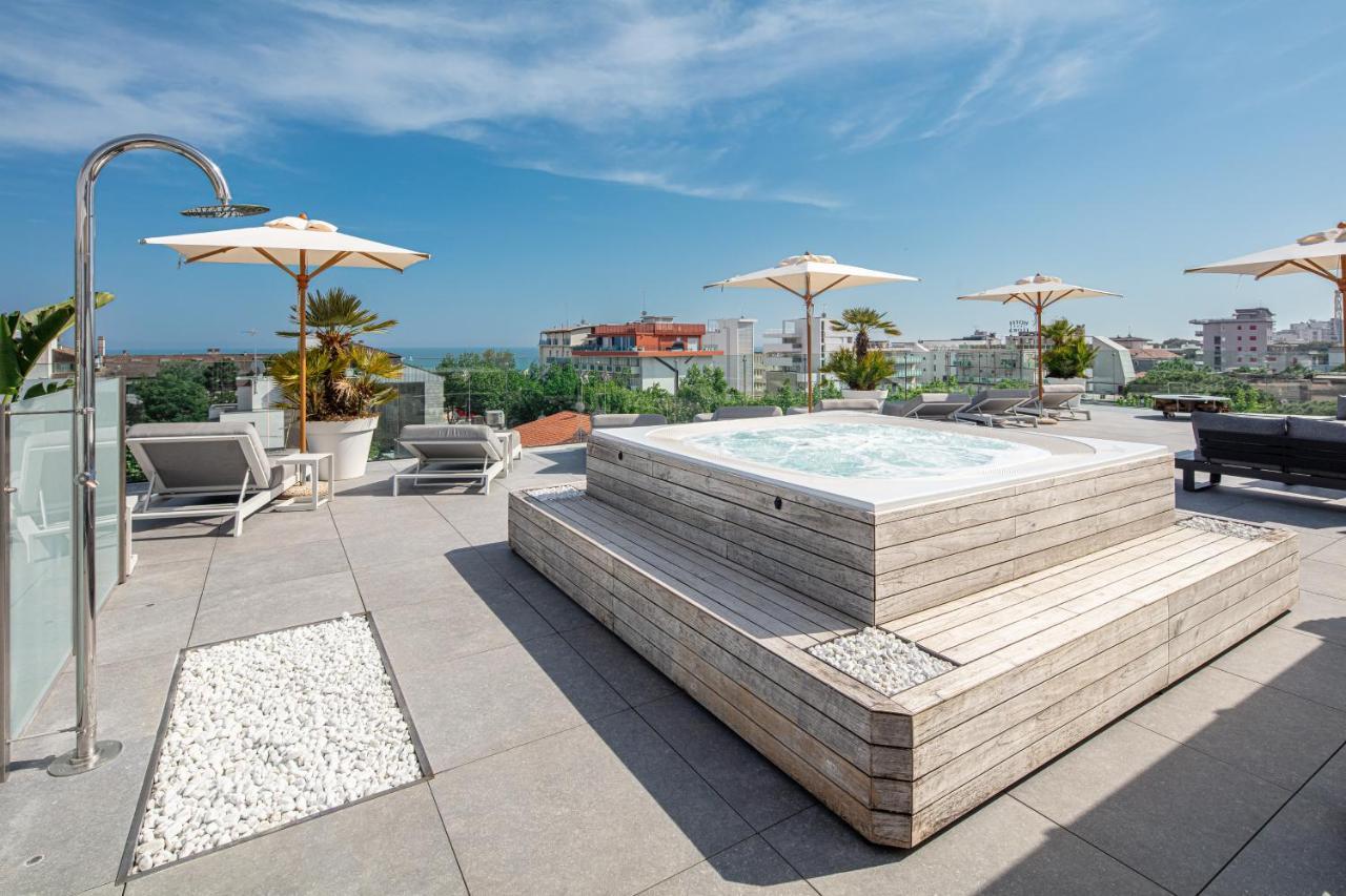 Monaco Suites Hotel Lignano Sabbiadoro Extérieur photo