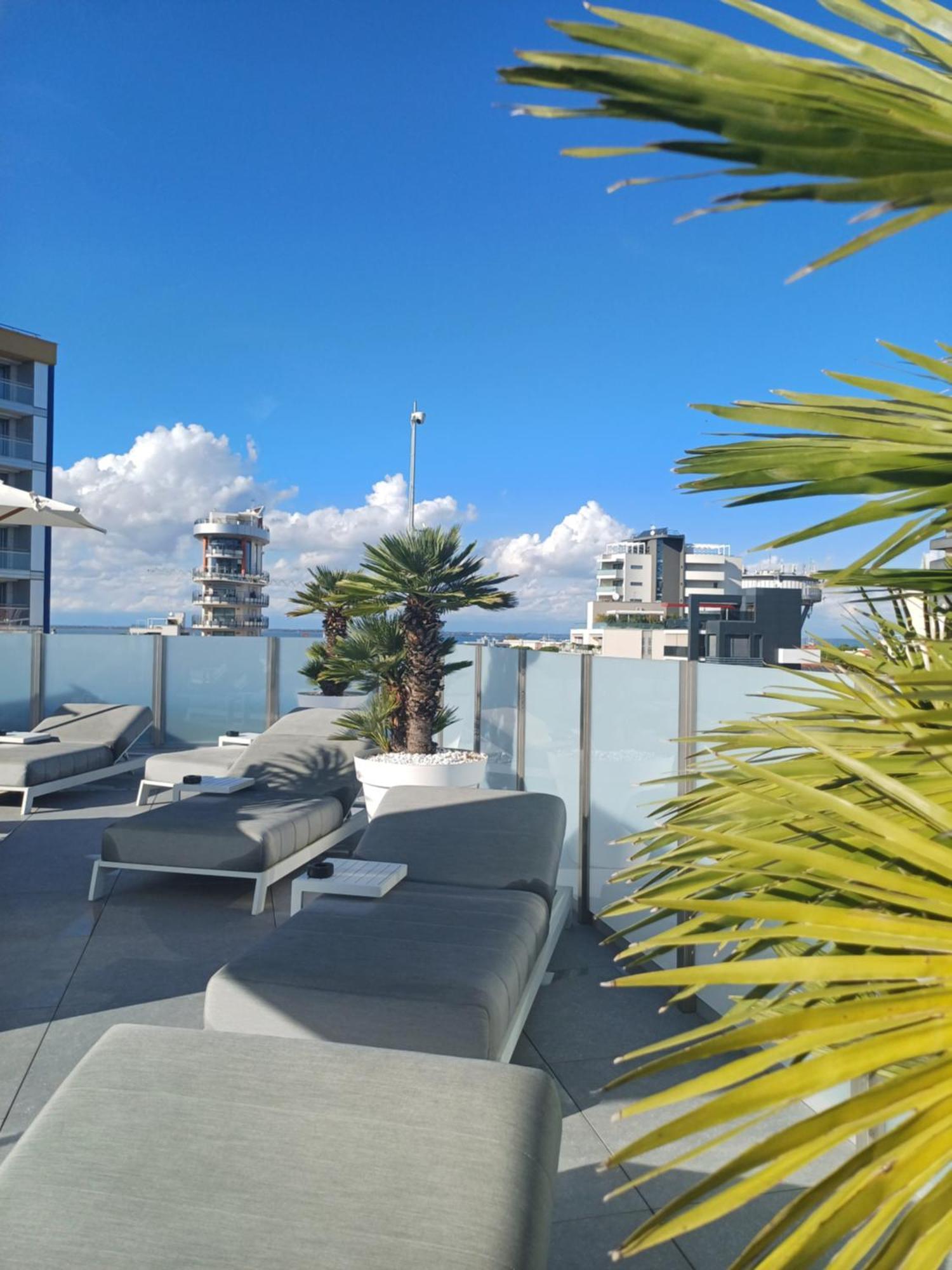 Monaco Suites Hotel Lignano Sabbiadoro Extérieur photo